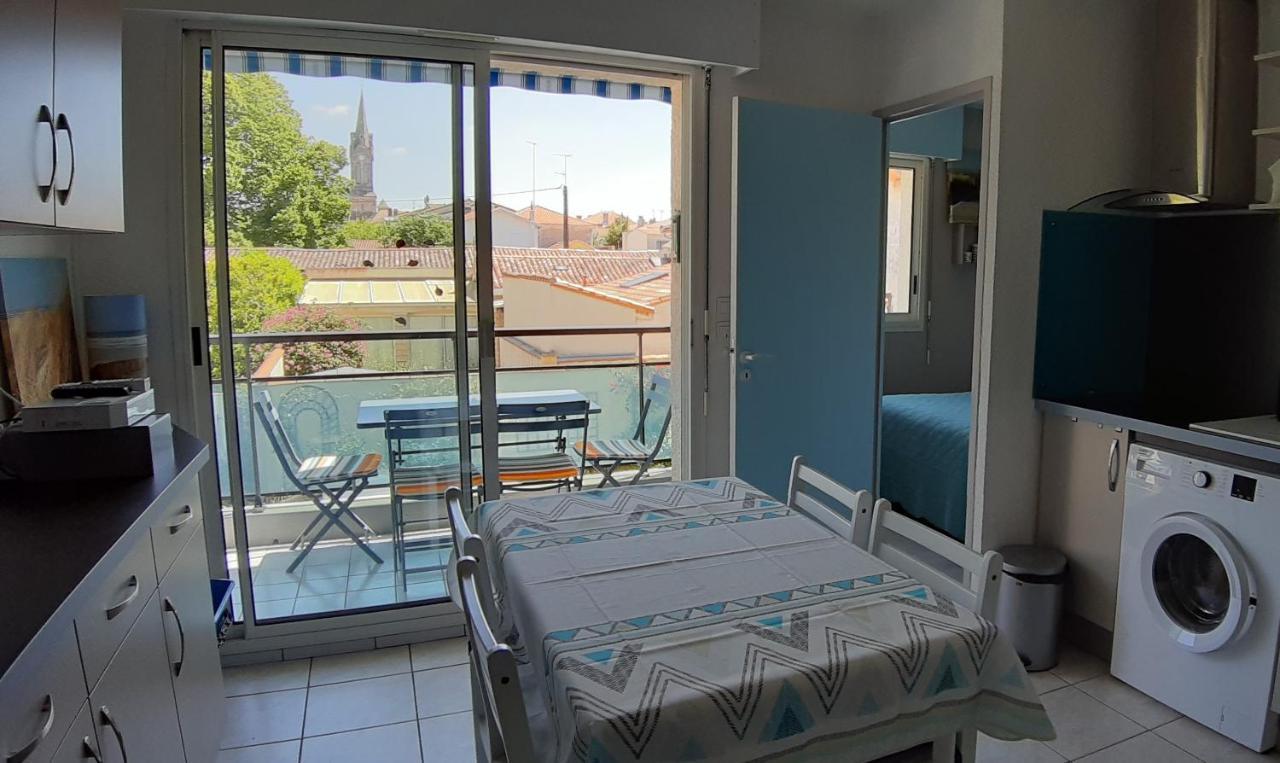 Appartement 2 Min A Pied De La Mer Et Du Centre Ville Saint-Georges-de-Didonne Exteriör bild
